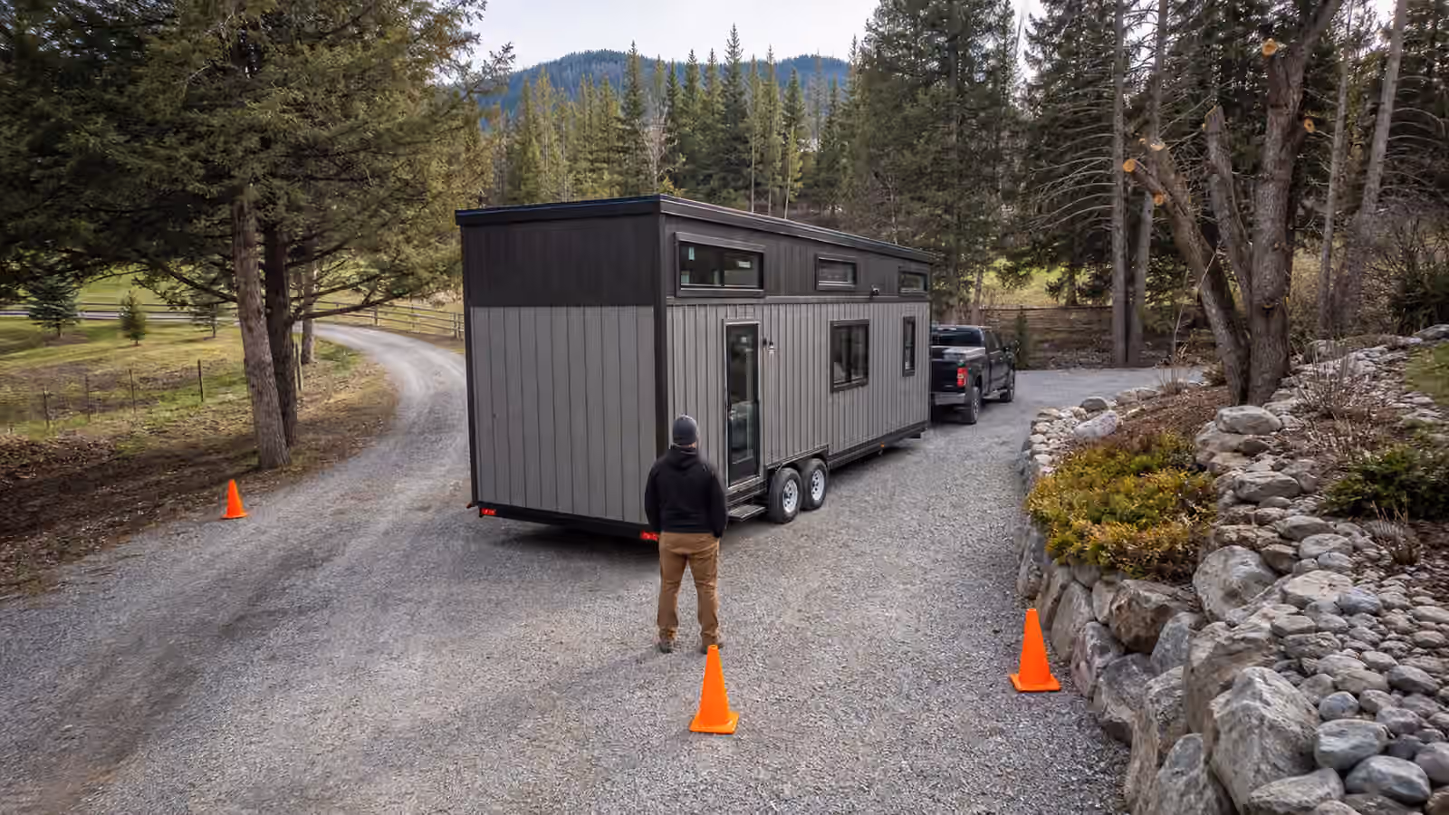 Tiny Home Delivery Access and Turnaround Planning