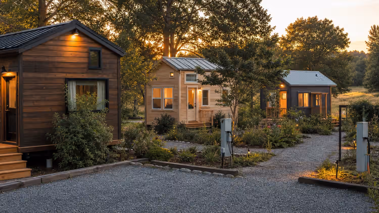 Tiny Home Shared-Land Etiquette: Living Well Near Hosts, Neighbors, and Other Small Homes